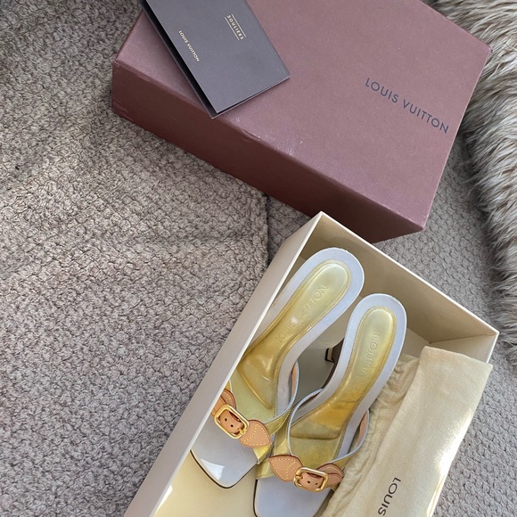 Vintage Louis Vuitton Heels - Picture 6 of 7